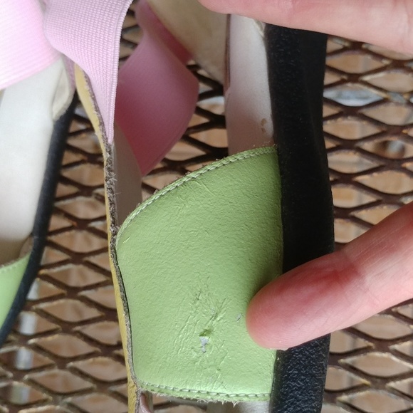 Cutest Sz 8 Vintage Pastel Tacky Sandels - Picture 6 of 7